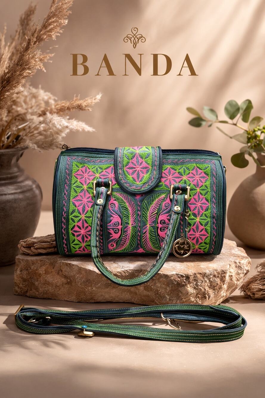 NWOT Banda Bag Mini Weekender/Barrel Embroidered Handbag - Acehnese Art